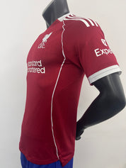 LIVERPOOL THUIS 25/26